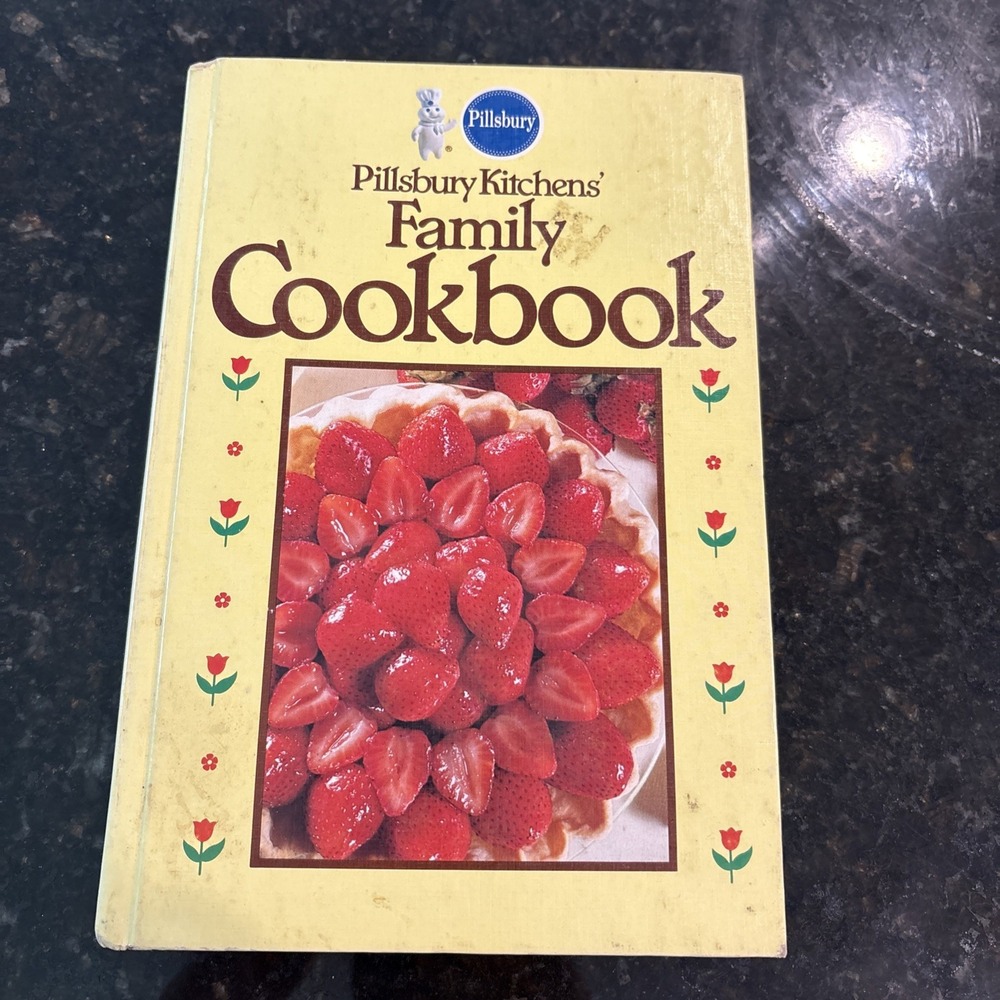Pillsbury Kitchens' Family Cookbook (Hardcover, Seventh Printing, 1987) Vintage - Picture 1 of 5